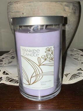 NEW YANKEE CANDLE Lavender Bliss Jar Candle. 20 Oz.